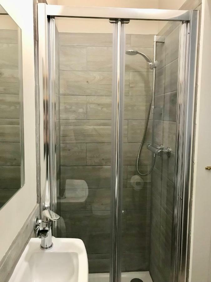 Self-Contained Studio City Centre Location Инвернес Екстериор снимка